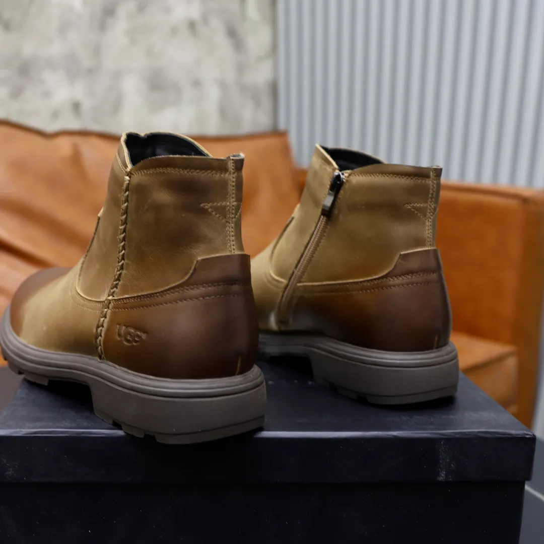 Ex-factory price: 640 thick wool imported from Australia Brand: UGG genuine purchasing agent Size: 39–44 Grade: Official website 1:1 Material: First-layer genuine leather waterproof and anti-freeze upper Real wool lining Original non-slip wear-resistant lightweight soft outsole Style category: Men's casual shoes Trendy style Comfortable on the feet Color: Real picture color